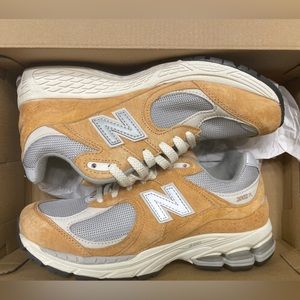 New Balance 2002R, Big Kids Size 6 equals Women’s Size 7.5, Color: Sweet Caramel